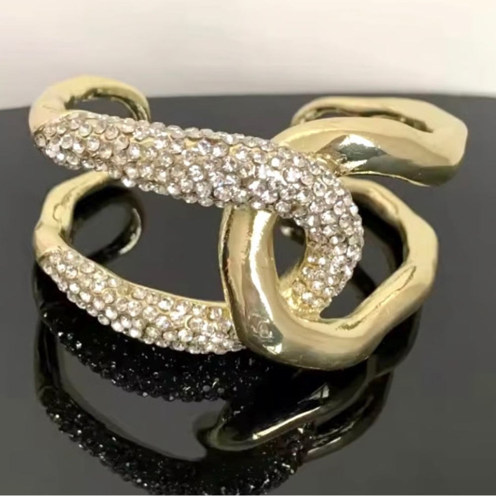 NWT ⚜️💎⚜️ Natasha Pave Crystal Interlocked Cuff
Bracelet in Gold - Picture 2 of 8